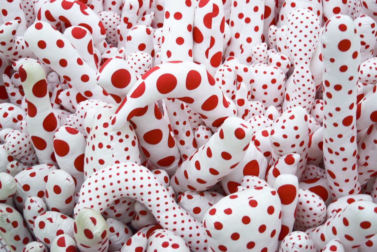 polka dot white-and-red textiles mexico